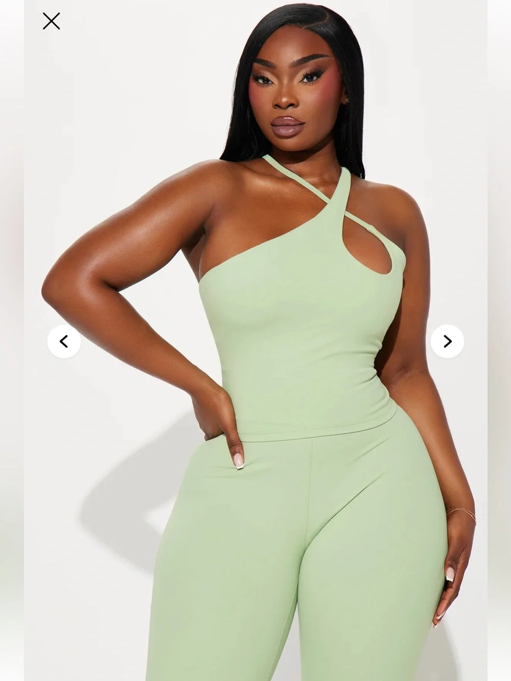 Fashion Nova x Active Set - Picture 2 of 4